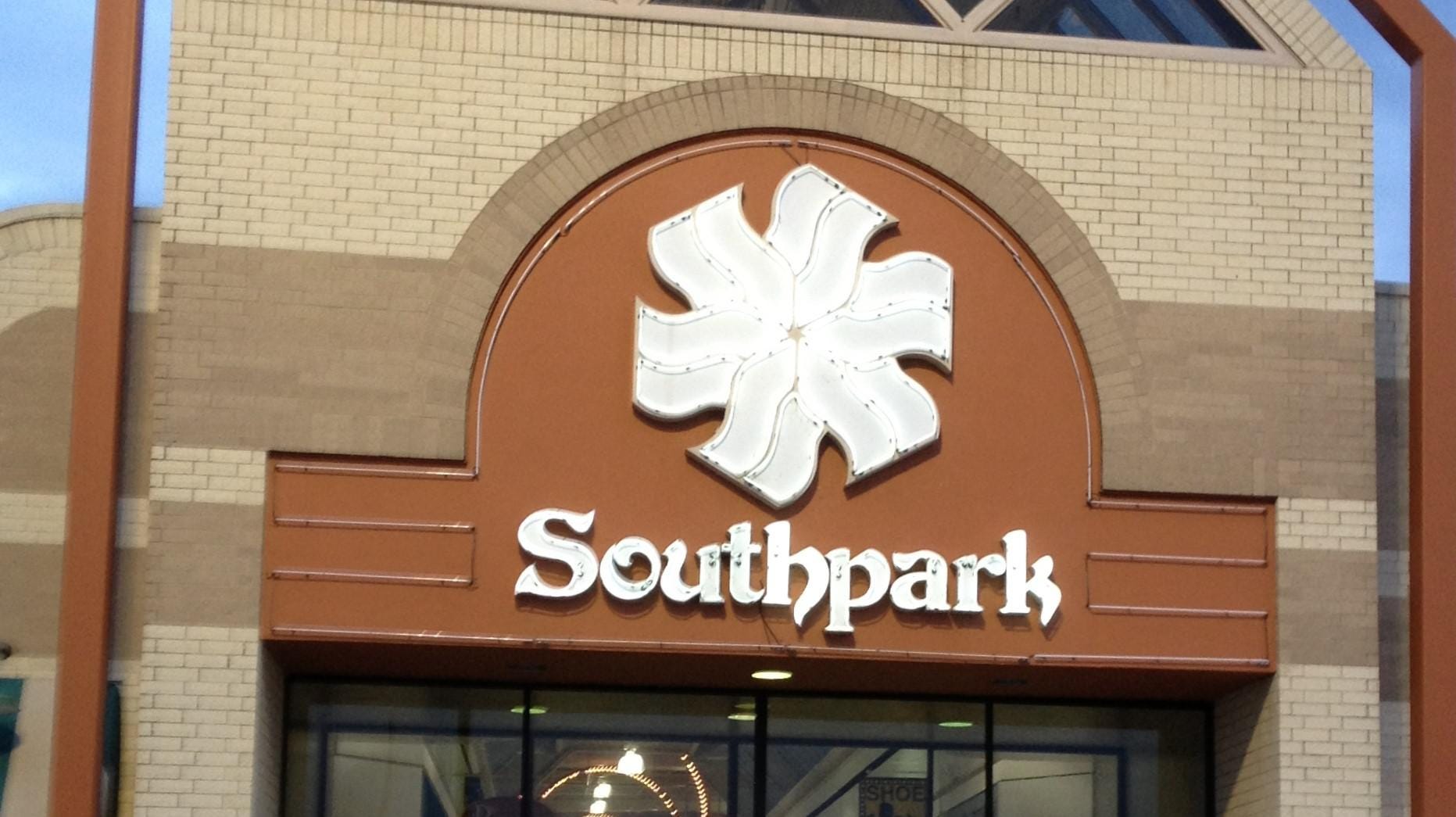 Southpark Mall open to allow stores 